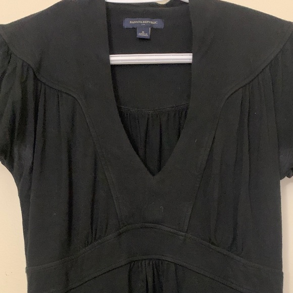 Banana Republic Black V-Neck Blouse - Picture 3 of 3